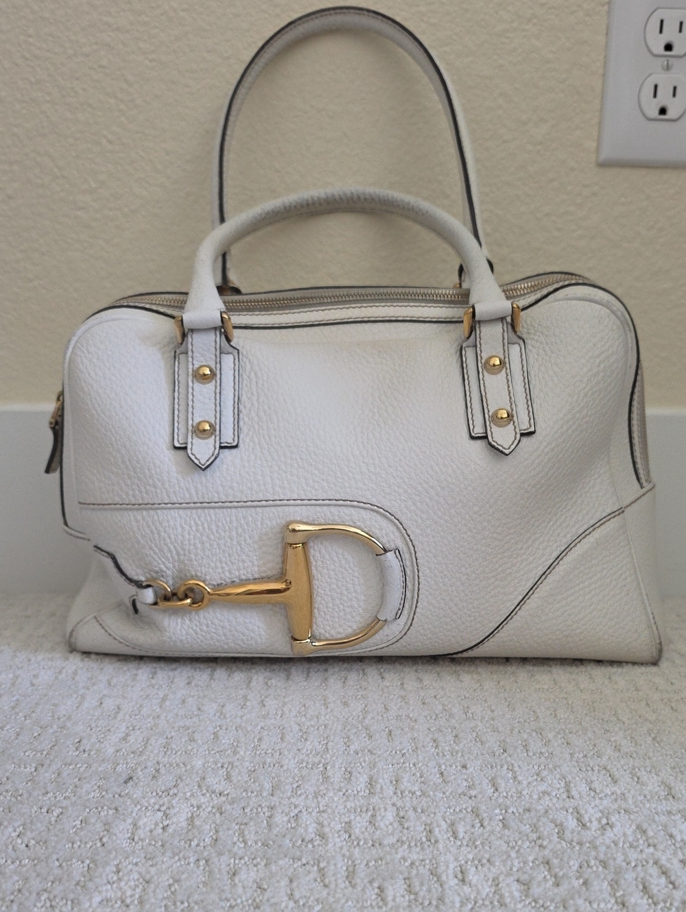 Gucci White Leather Vintage Purse